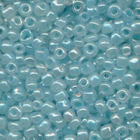 Light Blue Rocailles Beads (size 9)