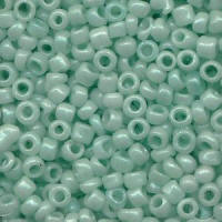 Light Turquoise Rocailles Beads (size 9)